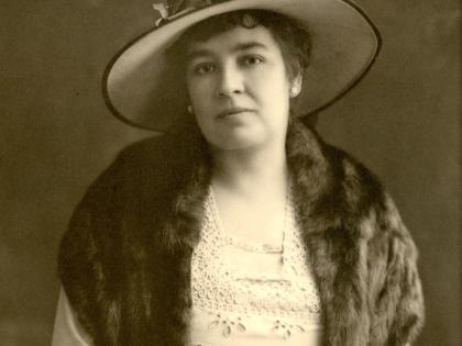 Emily Lanterman, matriarch of La Cañada, c. 1917